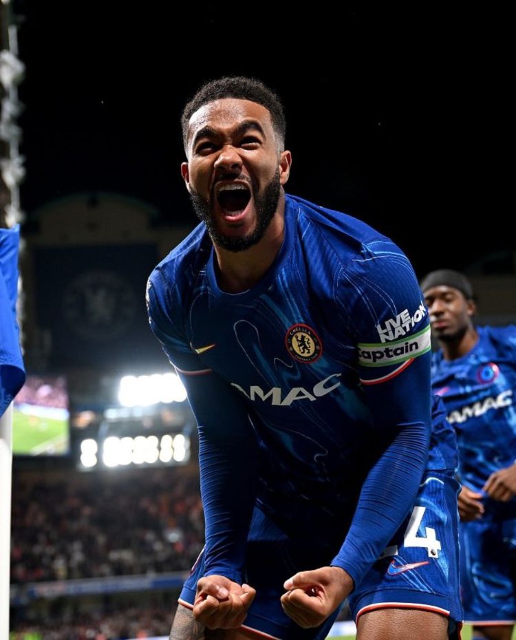 Image of palm trees and car